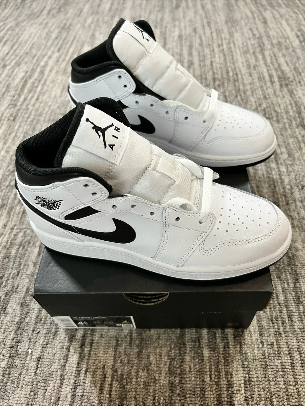 Jordan 1 Mid 'White Black Various Sizes